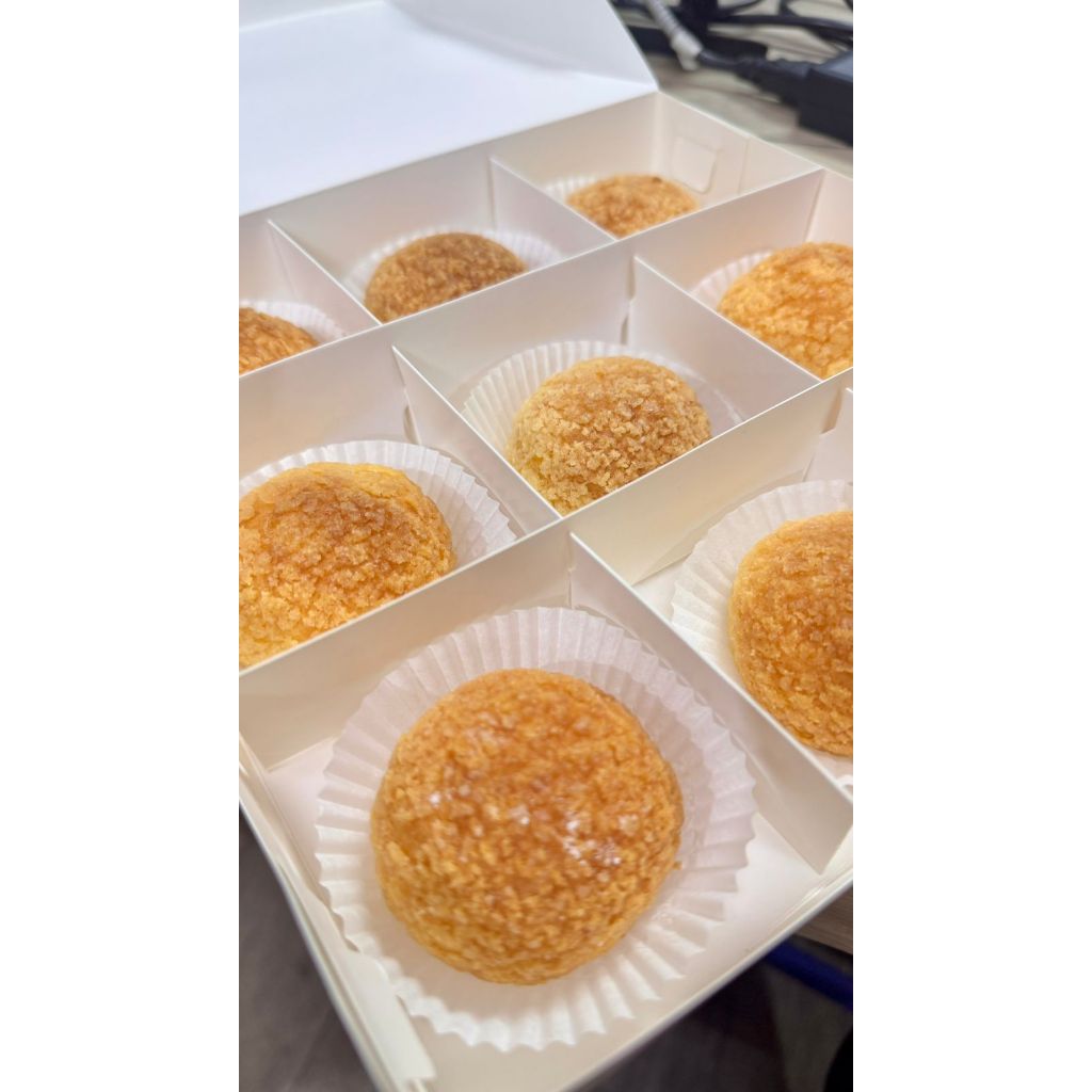 

Choux Au Craquelin // Crispy Puff