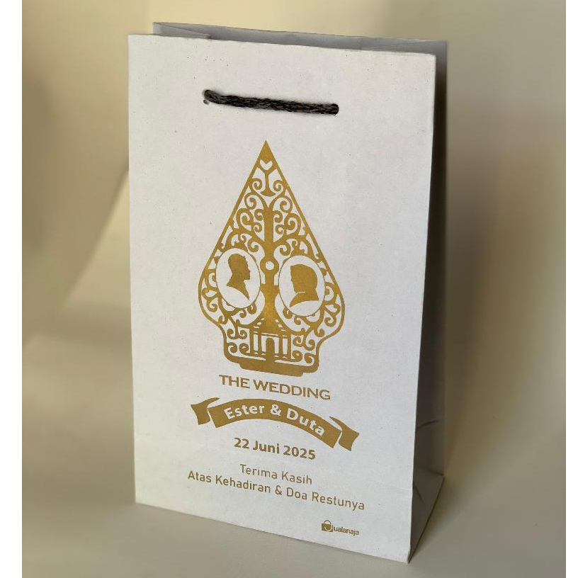 

Paper Bag Putih Gratis Custom Sablon ukuran 15x8x25 cm, Paper Bag wafer, paper bag murah.