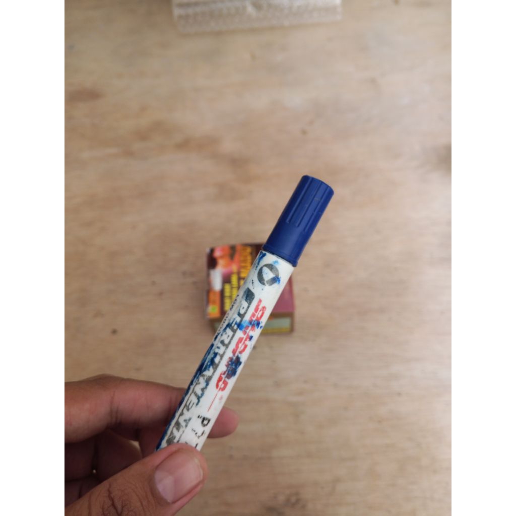 

spidol biru kecil isi 10 umku
