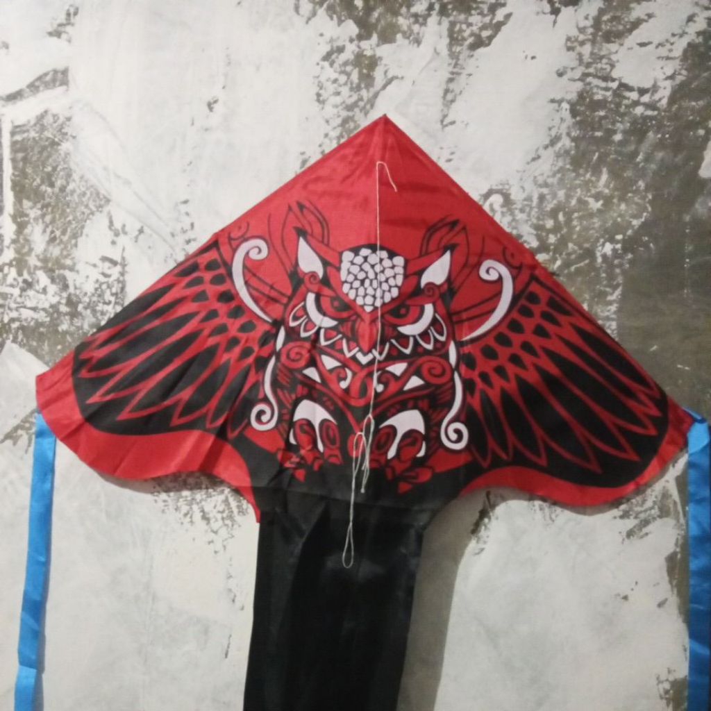 layangan burung hantu