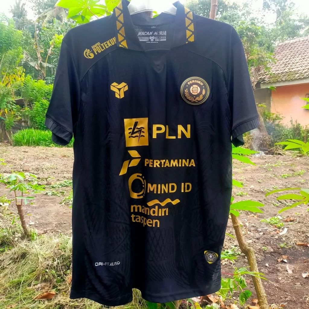 jersey persiku kudus original
