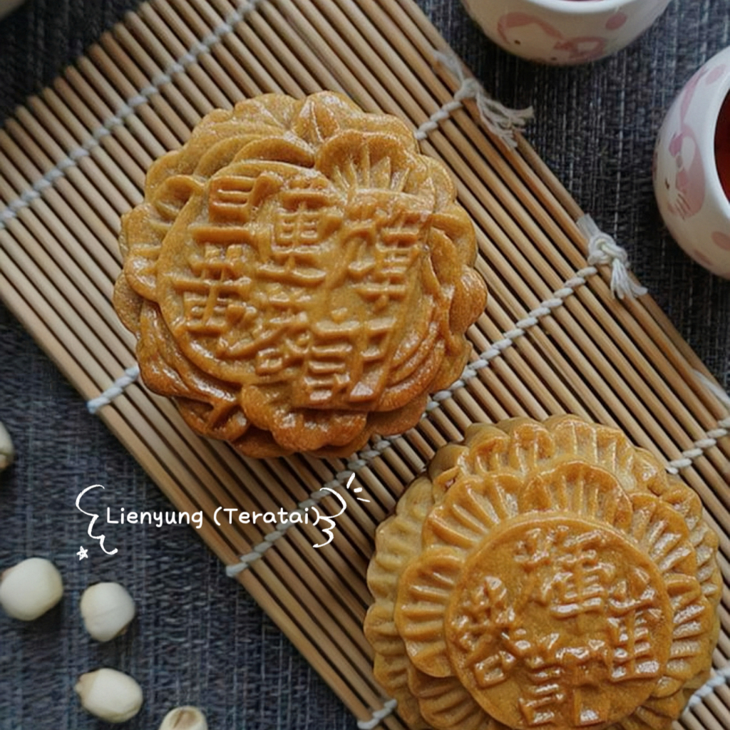 Mooncake Vicky / Kue Bulan Vicky LIENYUNG / Mooncake Lotus ( Teratai )