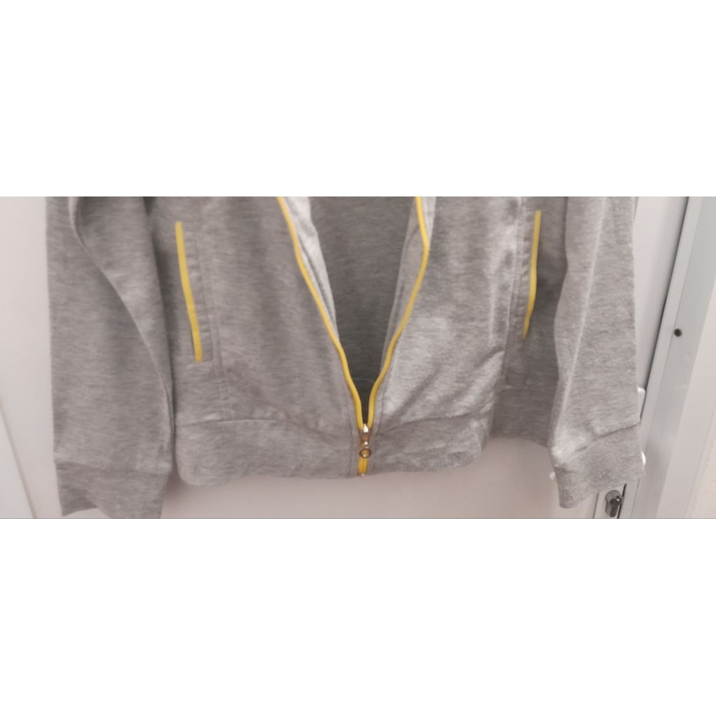 jaket tracktop out door smex zipper strip kuning warna abu2
