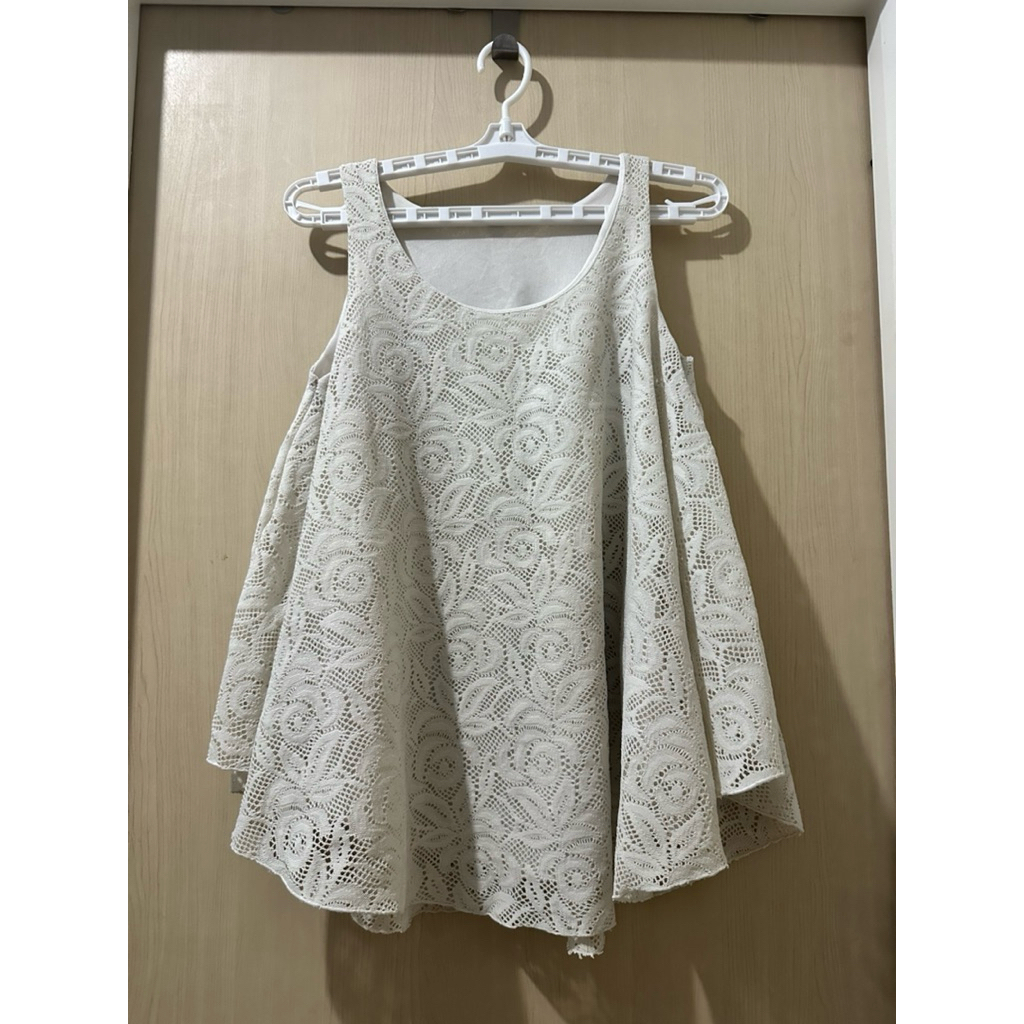Blouse kutung brukat