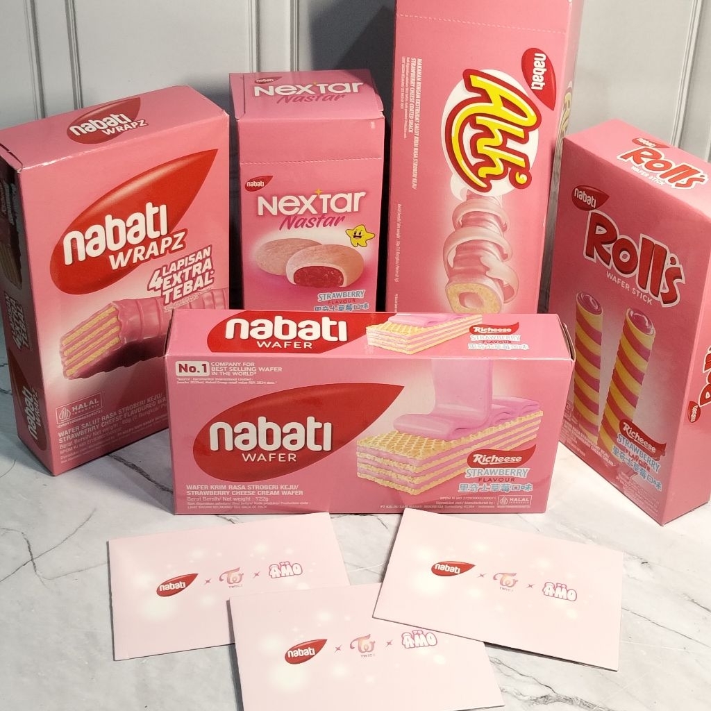 

Nabati Strawberry X Twice Free Photocard Official