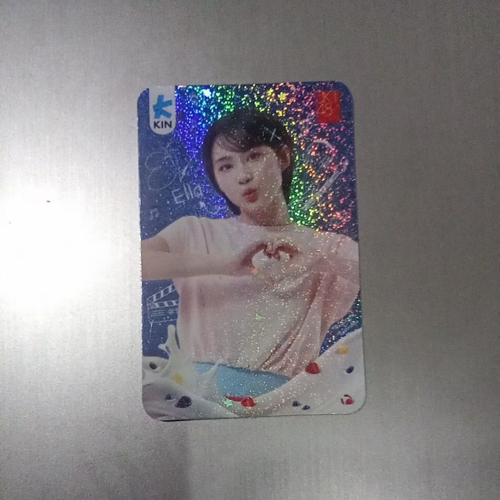 Photocard Official Kin Yogurt x JKT48 || Ella Hologram Glitter || Love pose