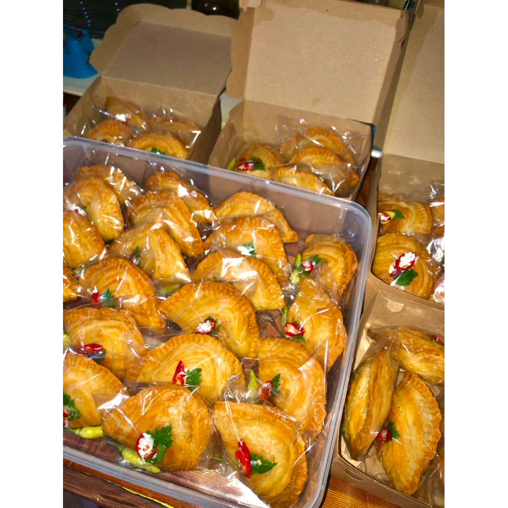 KARIPAP PUSING/ CURRY PUFF FROZEN