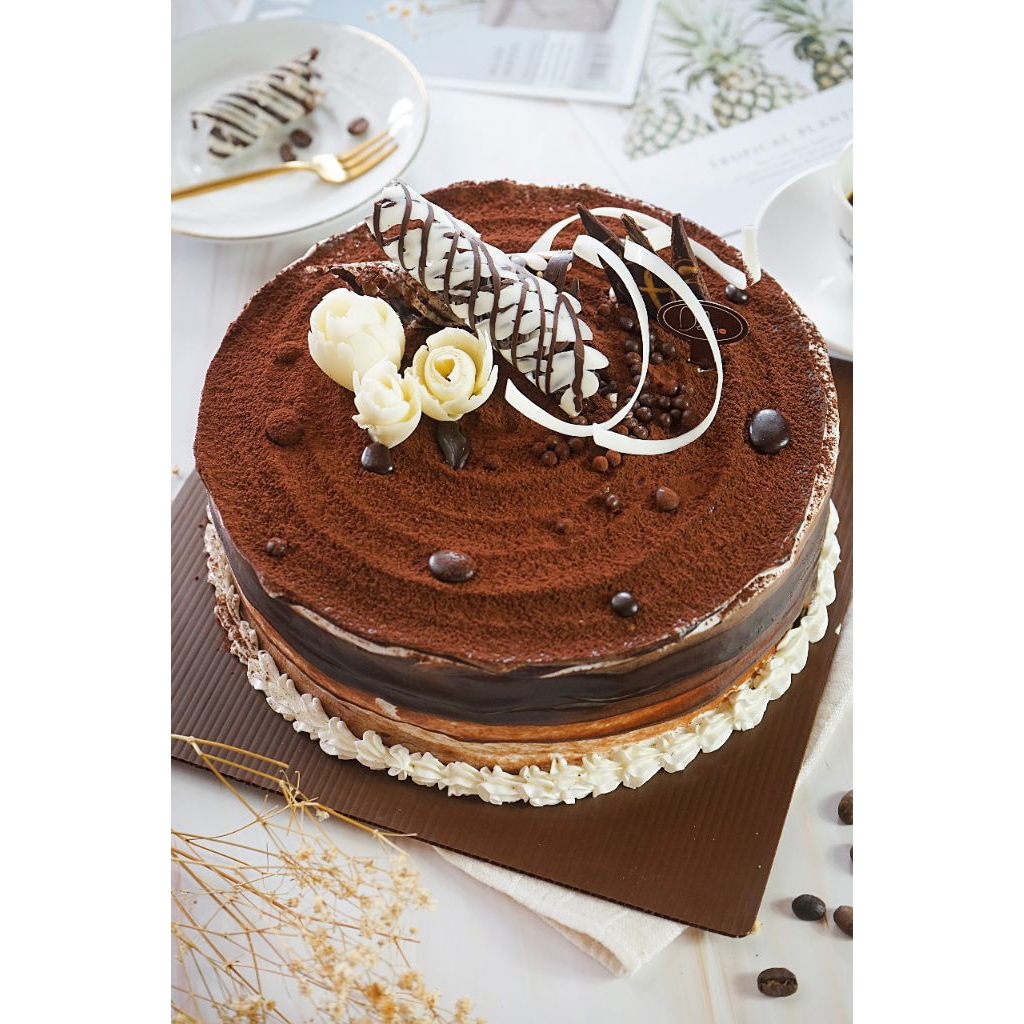 Tiramisu Cake
