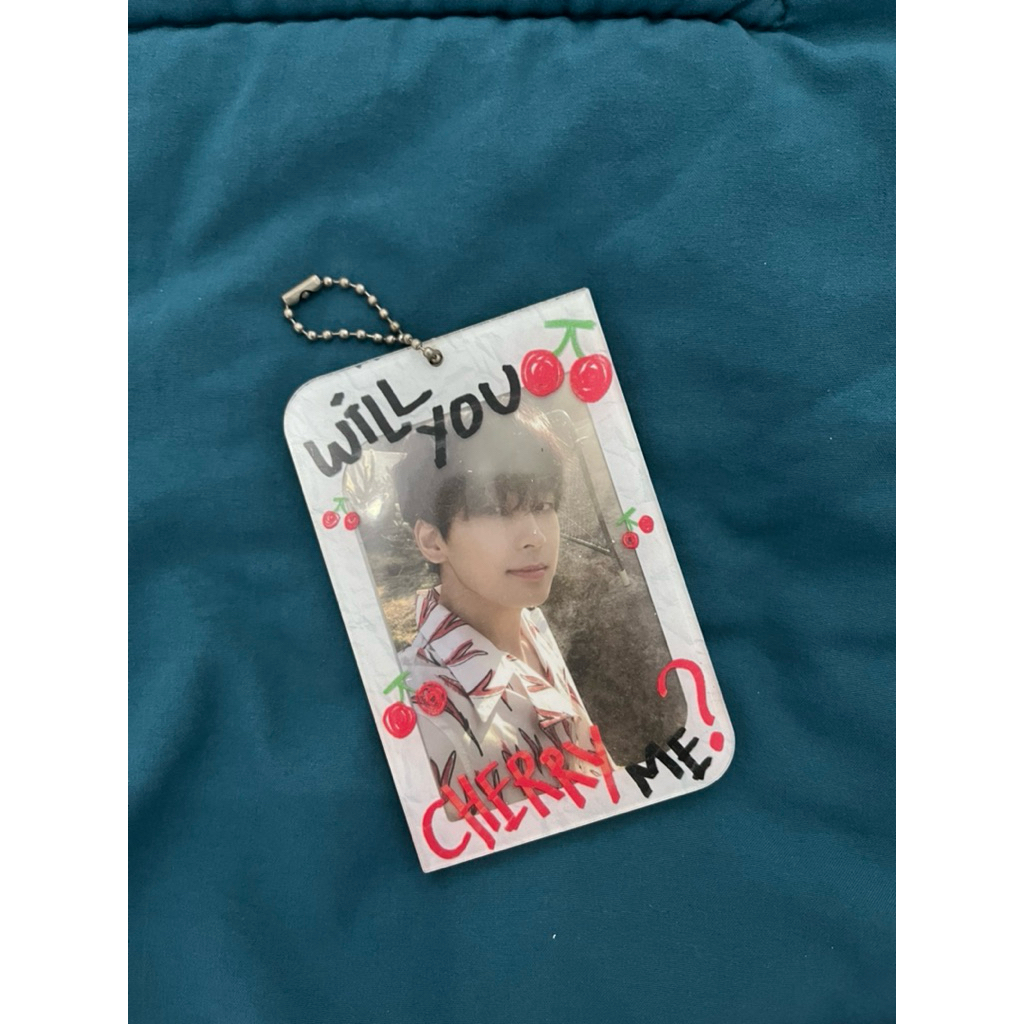 

Cahol/ Card Holder/ PC Holder