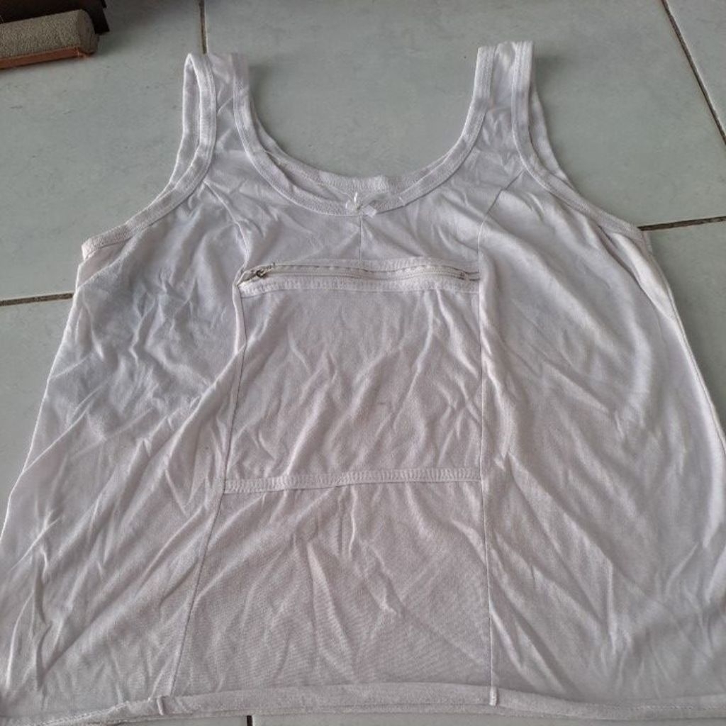 Preloved kaos dalam umroh ukuran M