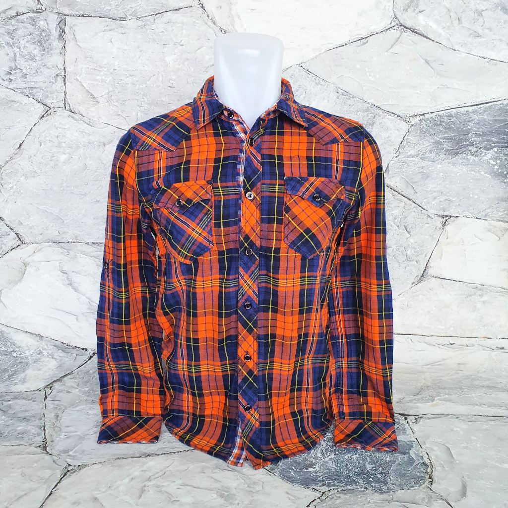 Baju Kemeja Panjang Flannel GUESS - Size S / LD 49 cm - Original - Second