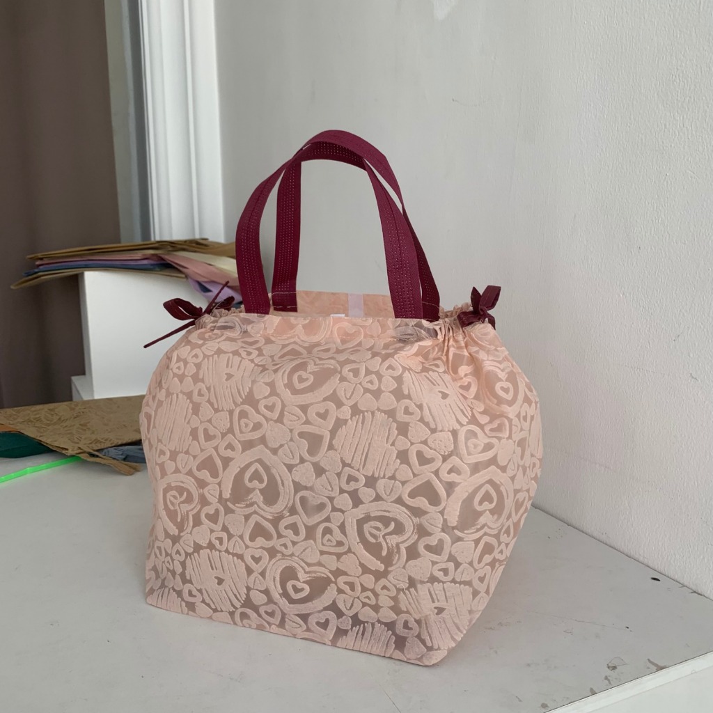 [INSTAN] Tas Hajatan Tas Tasyakuran Tas Hajatan Tekstur Serut Samping Tas Kotak Nasi Tas Besek 28x25