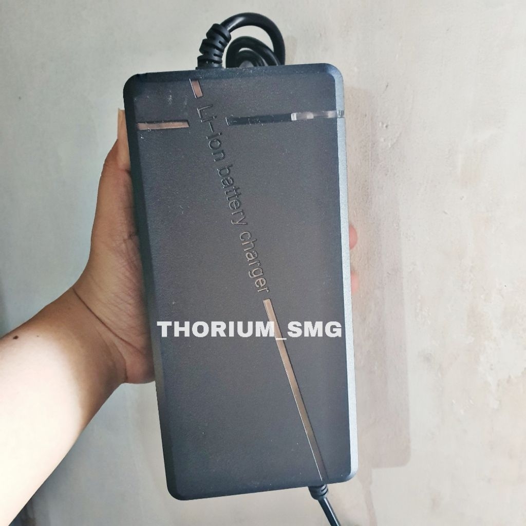 Charger Lithium 48V, 60V & 72V ~~ 5A
