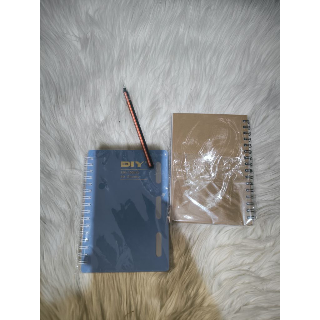 

NoteBook Kecil Masih Baru Dan Belum Pernah Dipakai All Take In 15 ribu