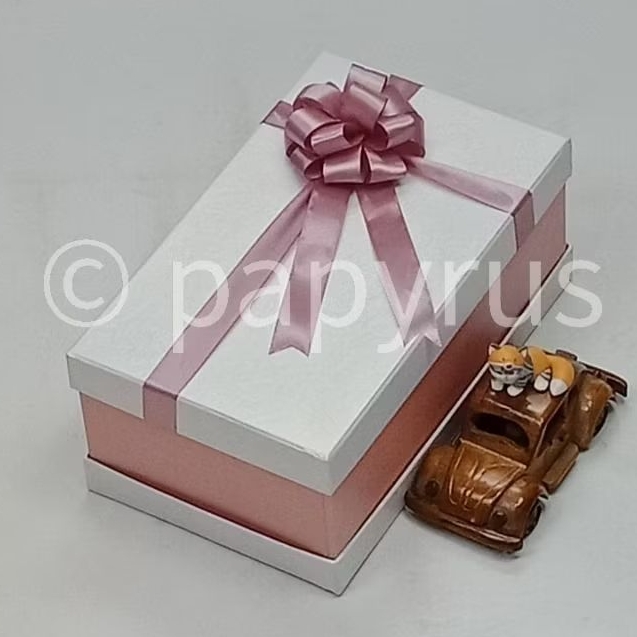 

PAPYRUS Sandwich 15x25 Tinggi 10cm Kotak Kado Gift Box Hardbox Hampers Hadiah V2