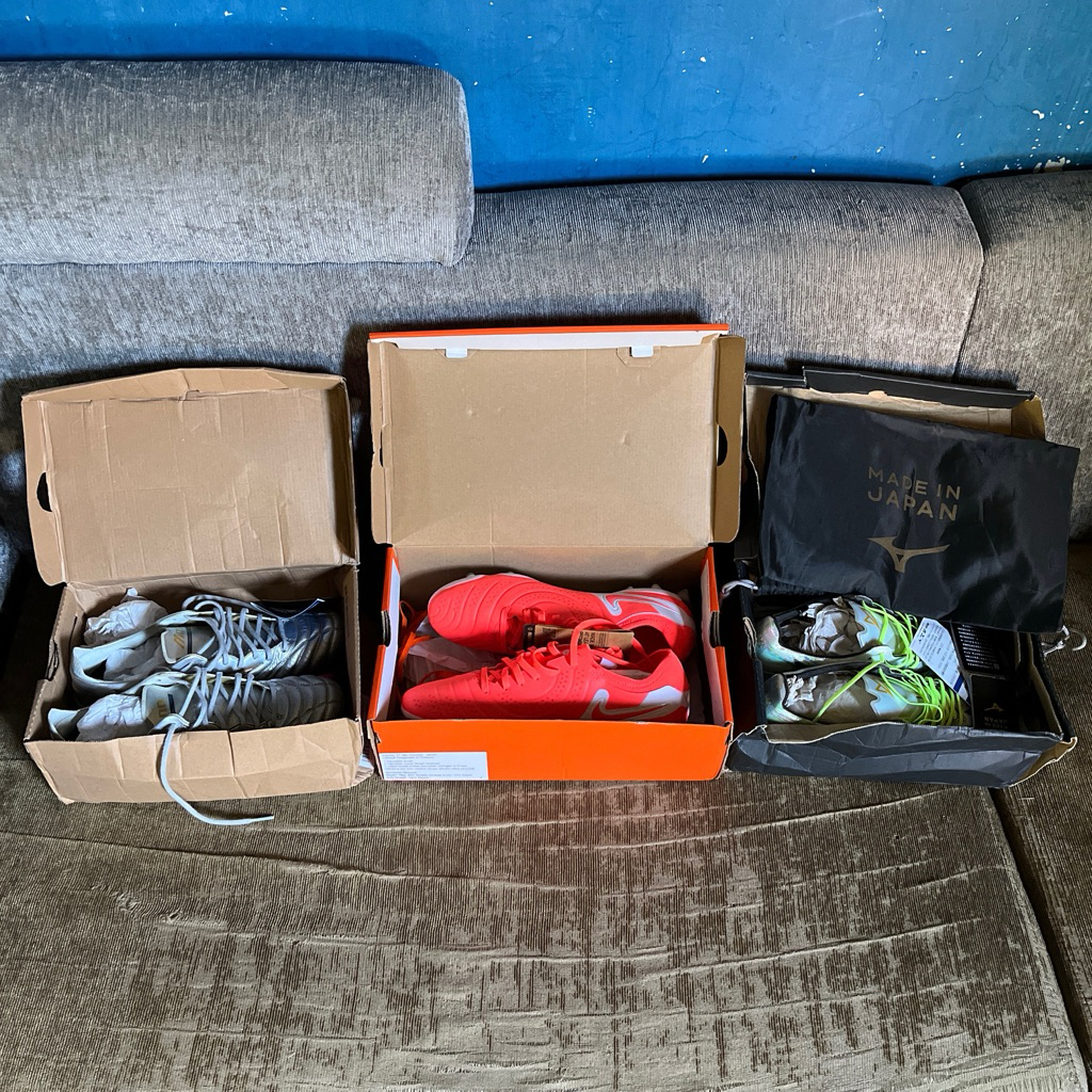 SEPATU BOLA 100%ORIGINAL MERK NIKE & MIZUNO