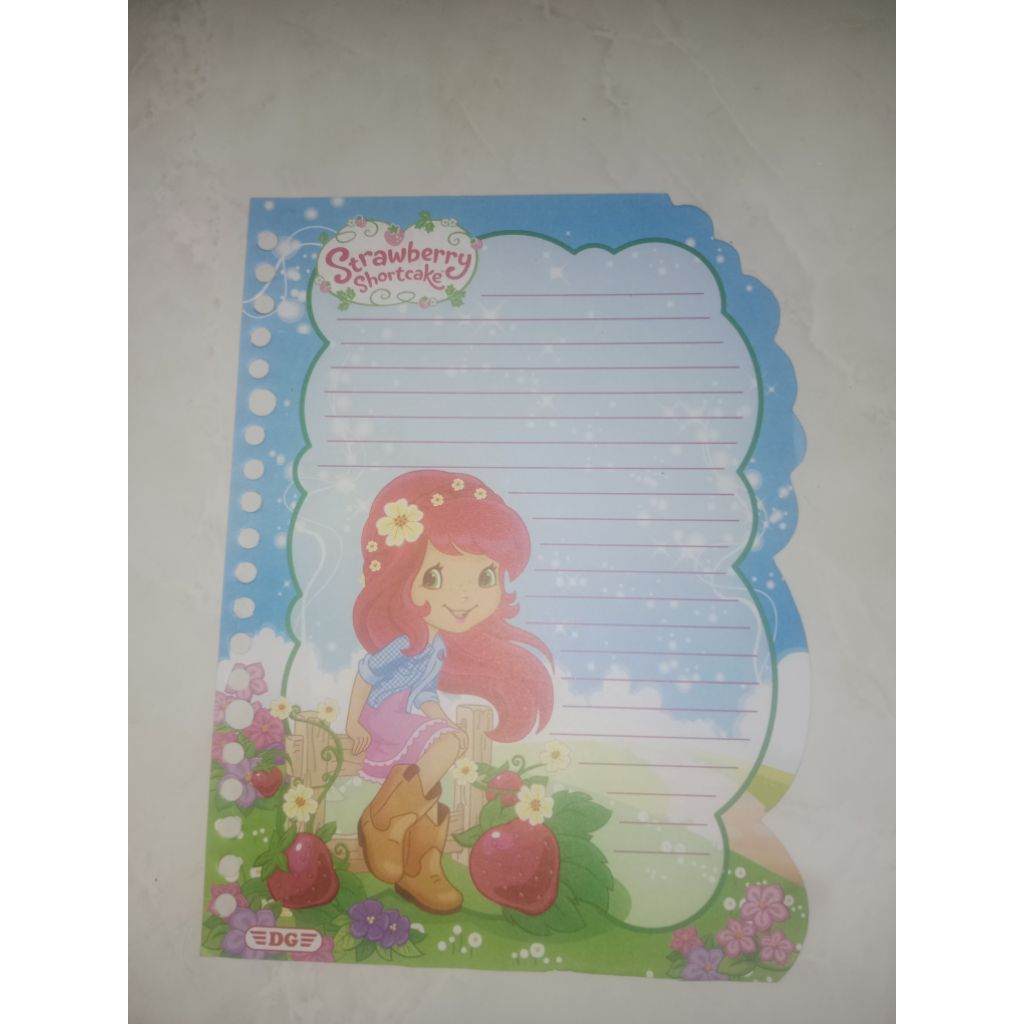 Koleksi binder strawberry
