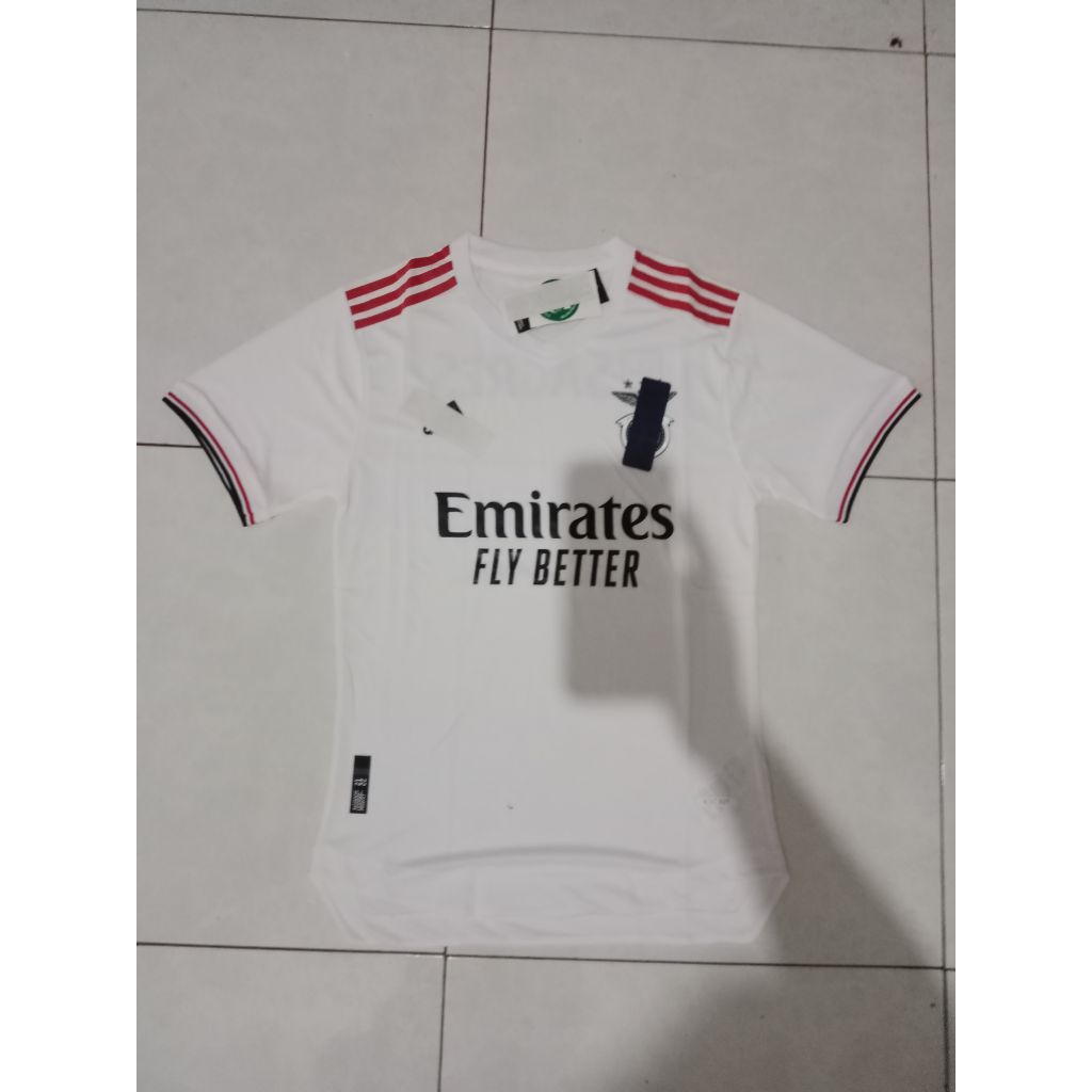 jersey benfica player issue