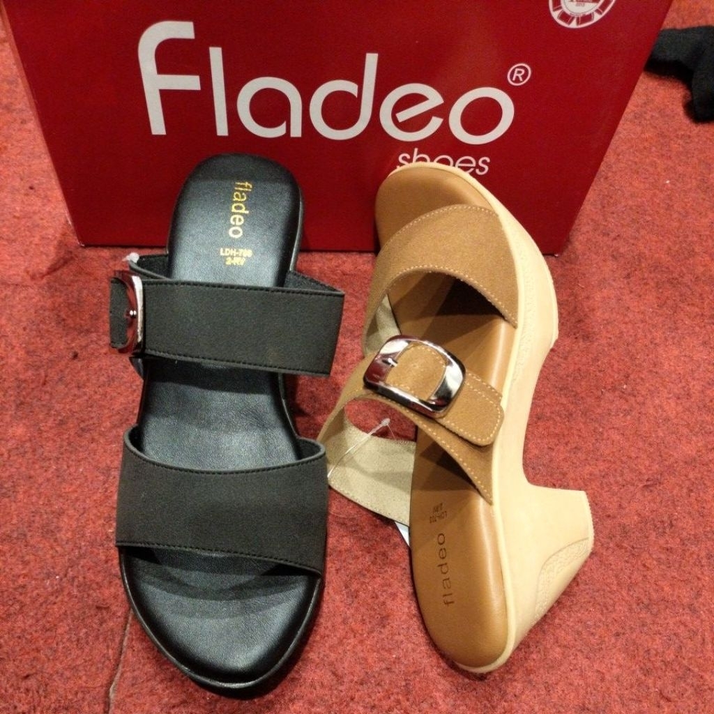 SANDAL WEDGES CEWEK FLADEO TERBARU (36-40)