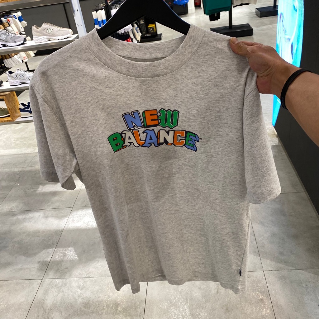 Jastip. Tshirt Relaxed Fit New Balance (MAN)