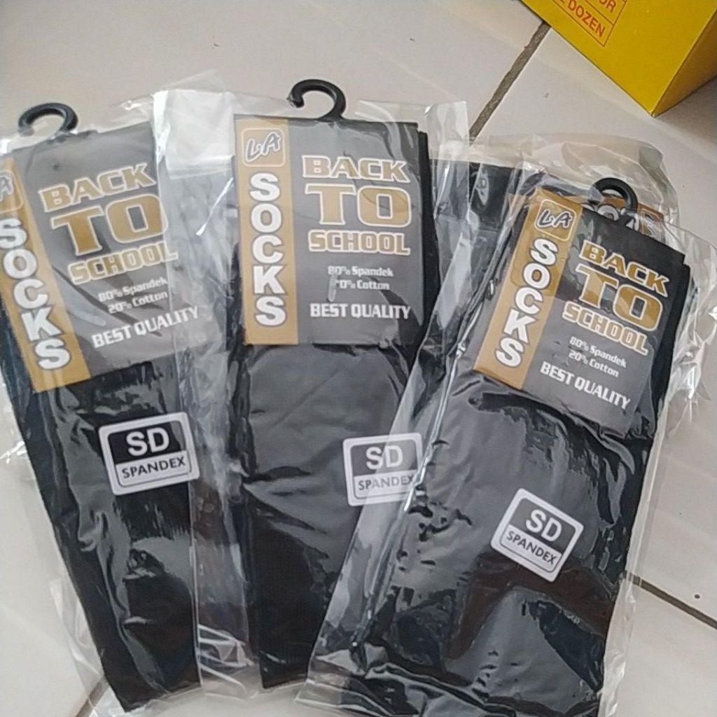 Obral kaos kaki BTS (Back to school) 3pcs warna hitam