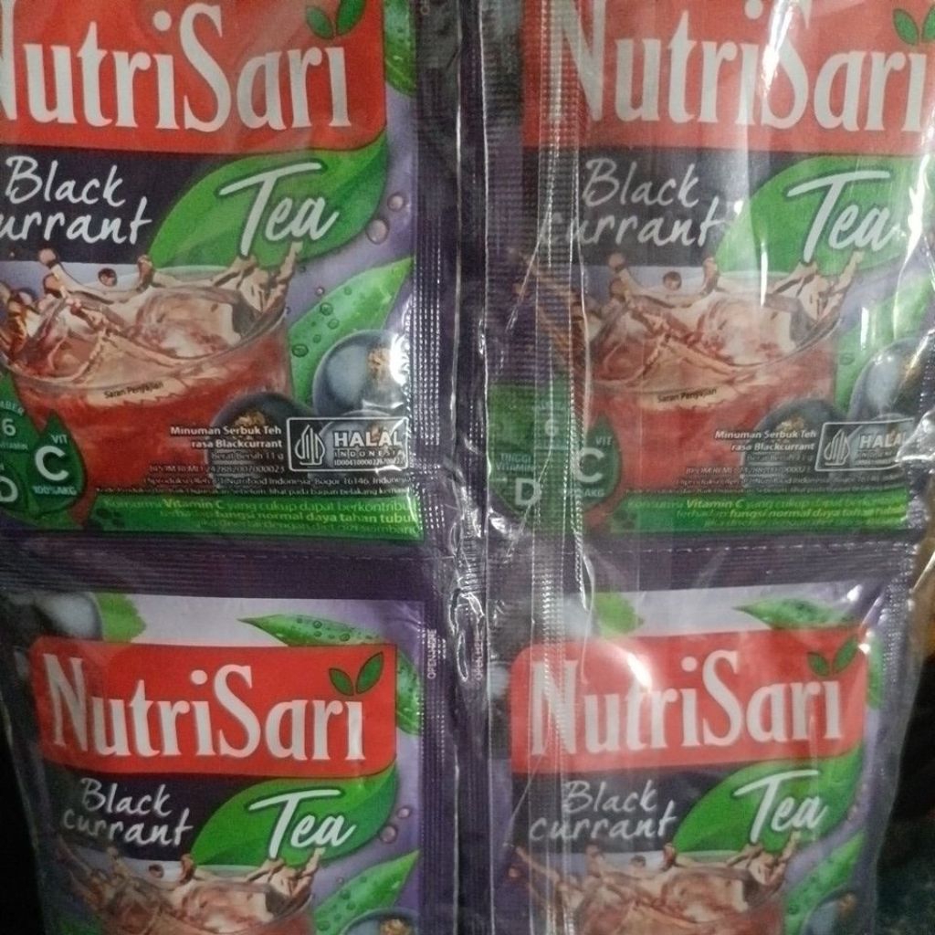 

Nutrisari blackcureent tea 13000 / renceng isi 10'sachet