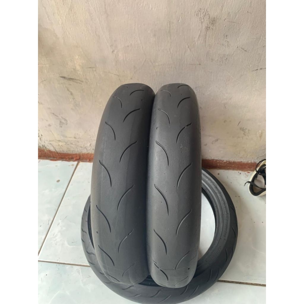 sepasang ban softcompond fdr mp27 ukuran 90/80 rata ring 14