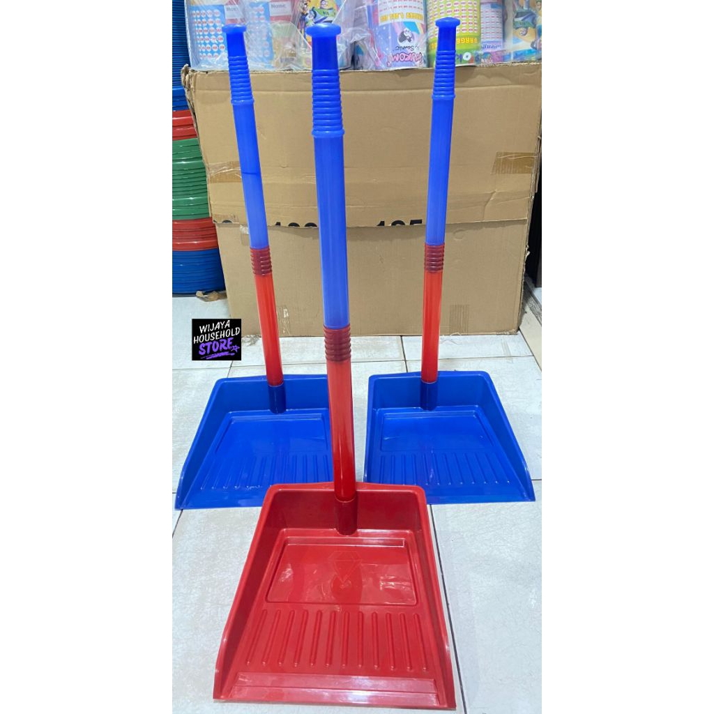 Pengki Tangan / Pengki Sampah / Serokan Sampah / Pengki Merk Diamond