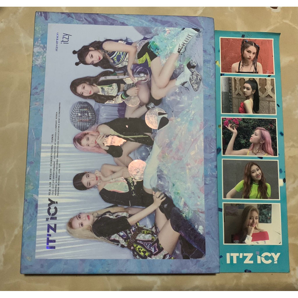 album only itzy& twice | BACA DESKRIPSI
