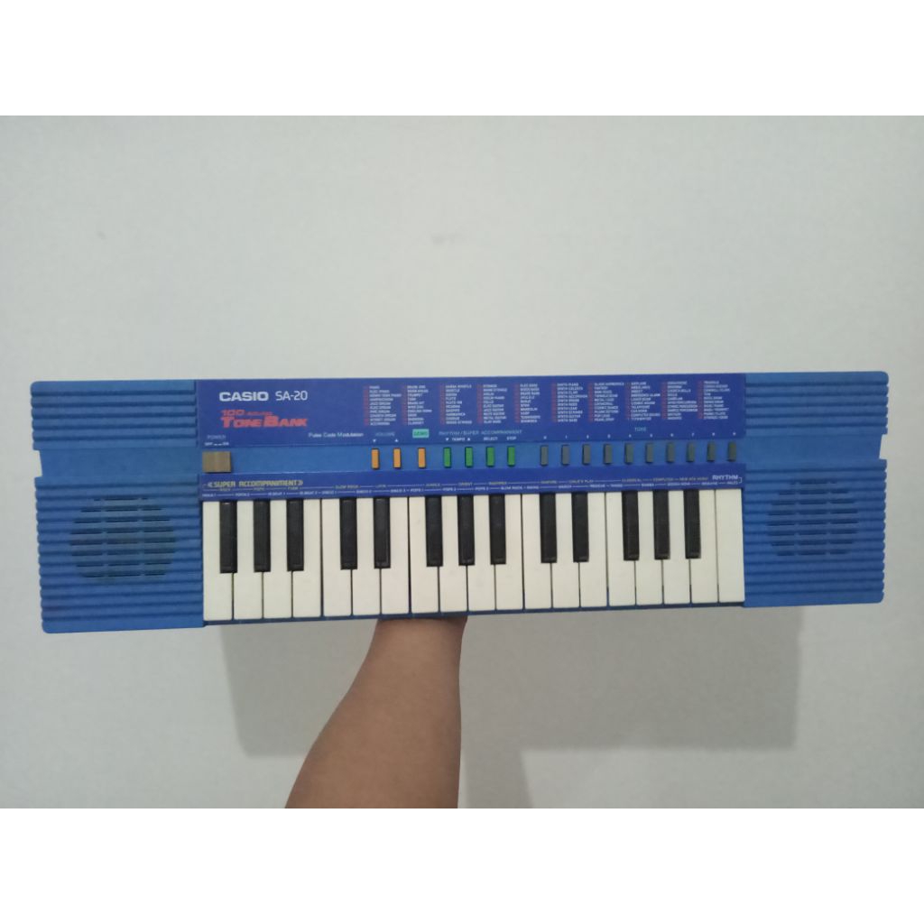 Piano CASIO SA20