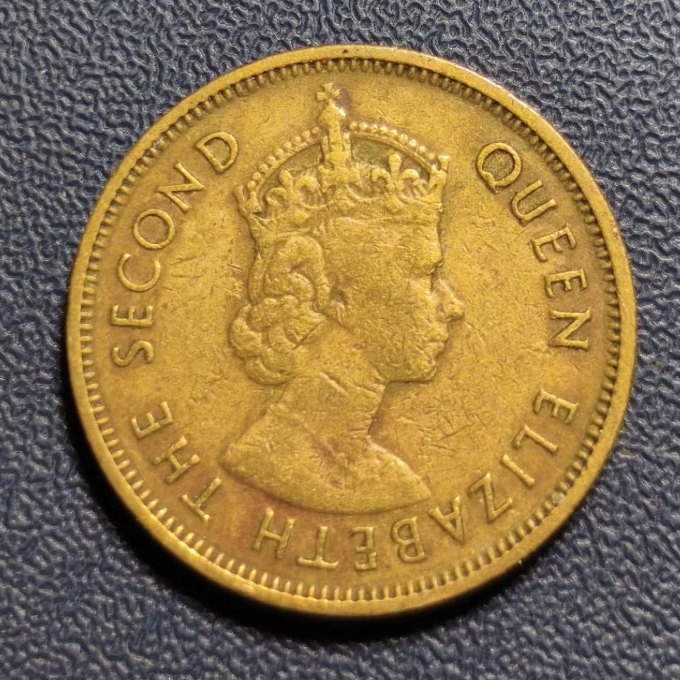 Koleksi Koin Asing Hongkong 50 Cents Queen Elizabeth