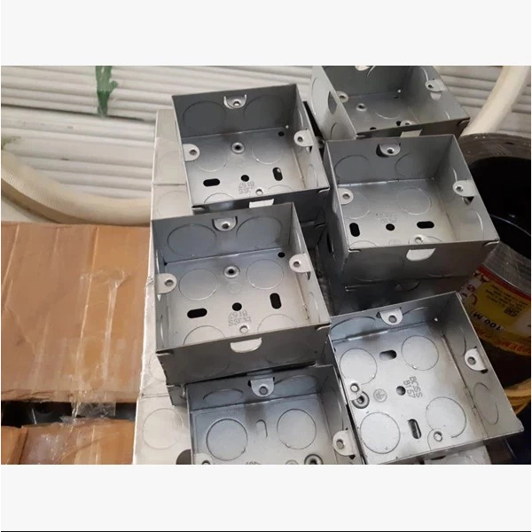 Inbow Dus Aluminium inbow dus Stop Kontak/ saklar tanam allumunium