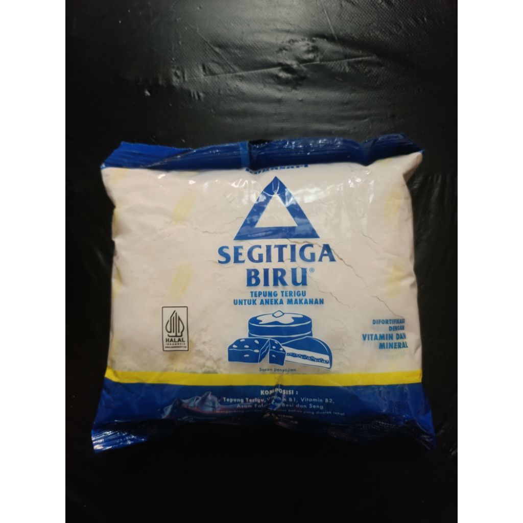 

TEPUNG TERIGU SEGITIGA BIRU 500gr