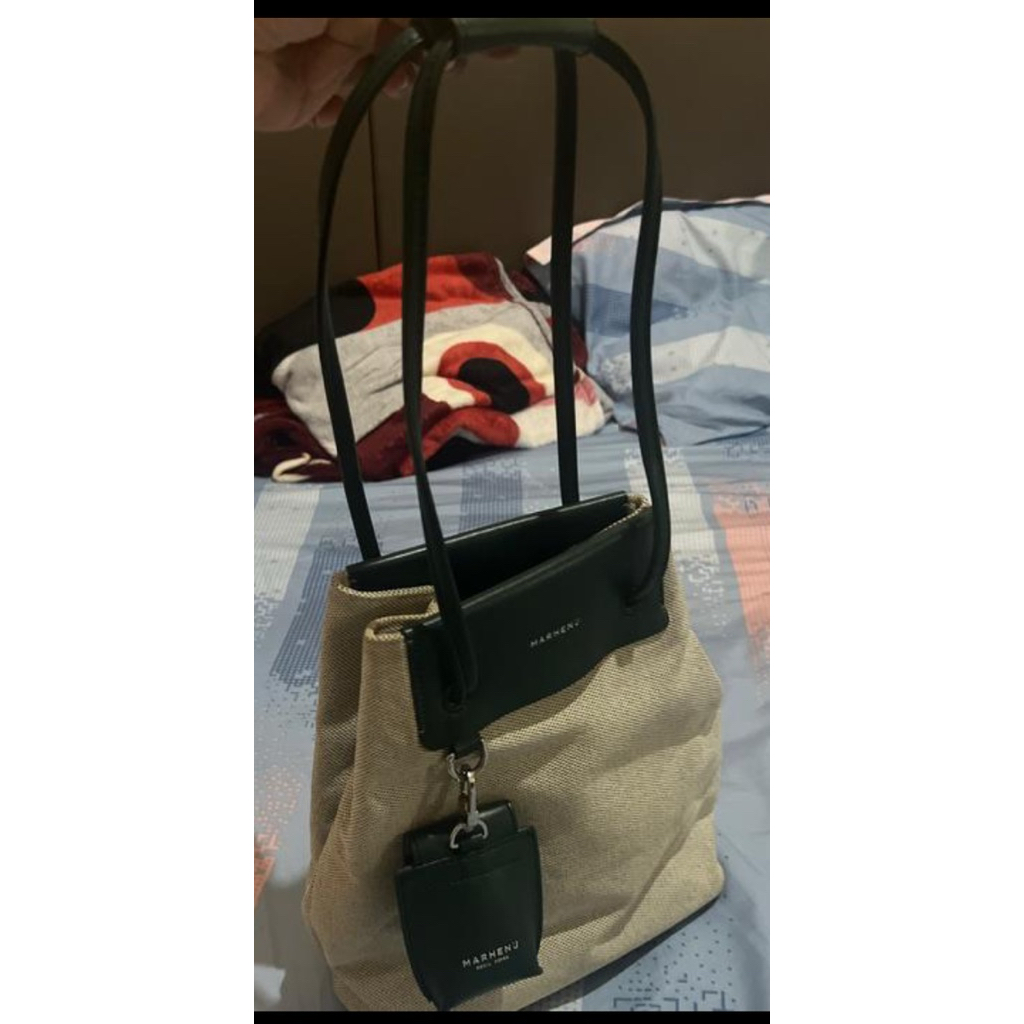 tas marhen J preloved