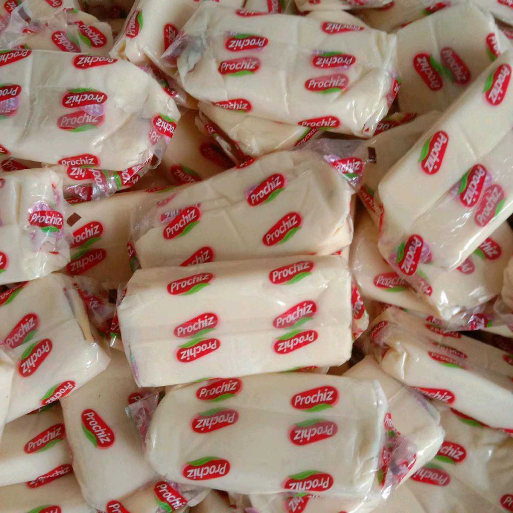

Keju Prozis Chedar Mozzarella Spready polos tanpa dus tanpa kemasan dus 160gram