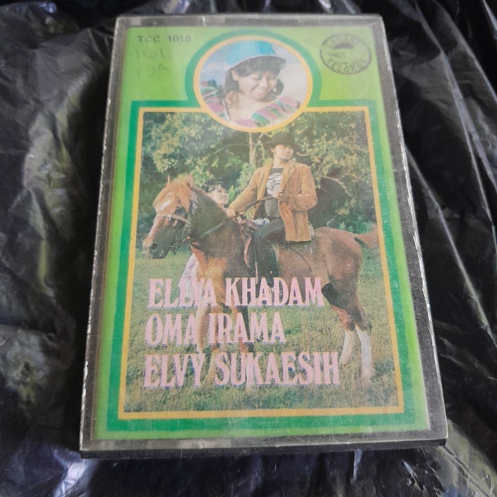 kaset pita oma irama, elvy sukaesih. ellya khadam  (canary records)