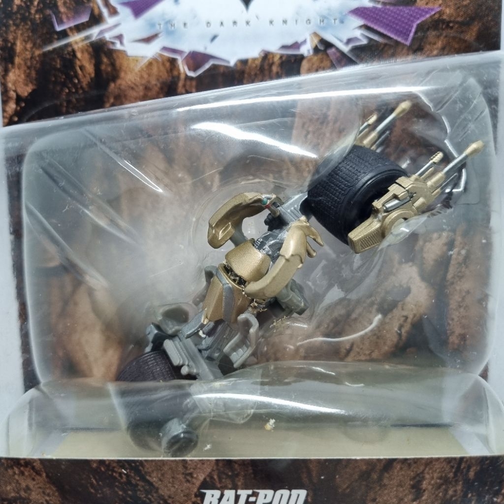Diecast Hotwheels BATMAN 'BAT-POD'