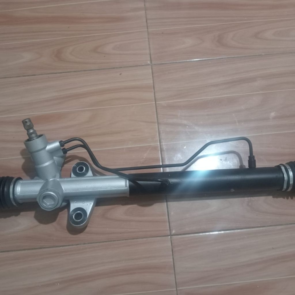 rack steering grandmax/luxio