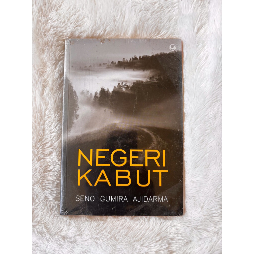 NEGERI KABUT