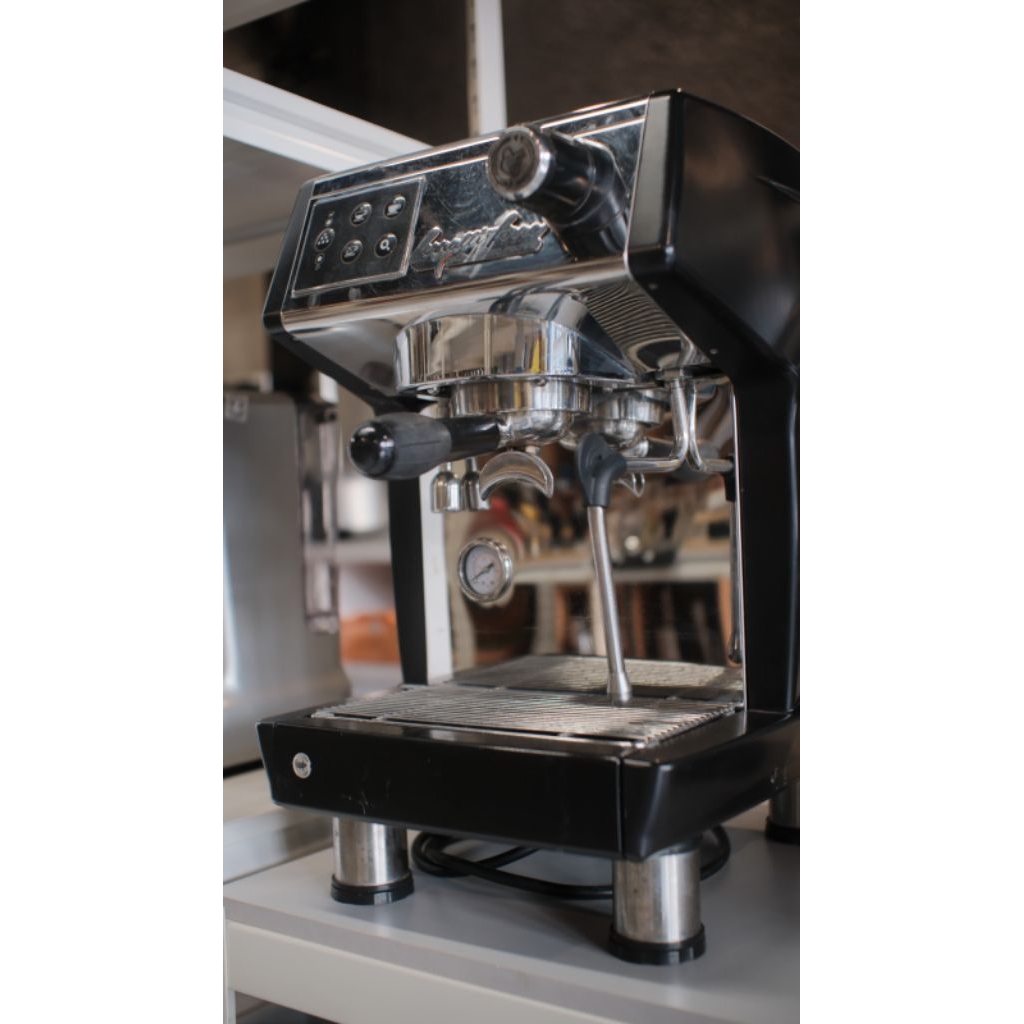 Ferratti Ferro Espresso MachineFCM3200B - Hitam Second Bergaransi