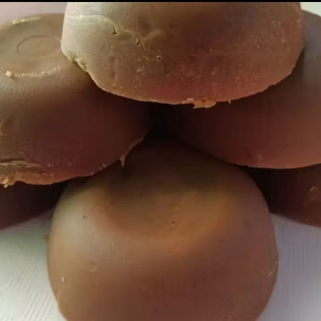 

Gula Jawa Asli Tanpa Campuran, Untuk Pengobatan Herbal Ataupun Bumbu Dapur