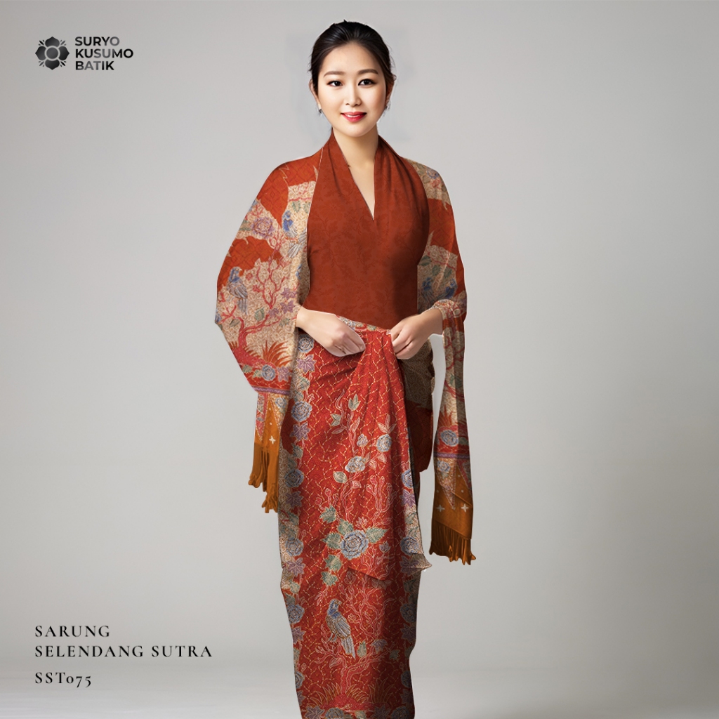 Suryo Kusumo Batik - Kain Batik Tulis Sarung Selendang Sutra Wanita - Sawunggaling