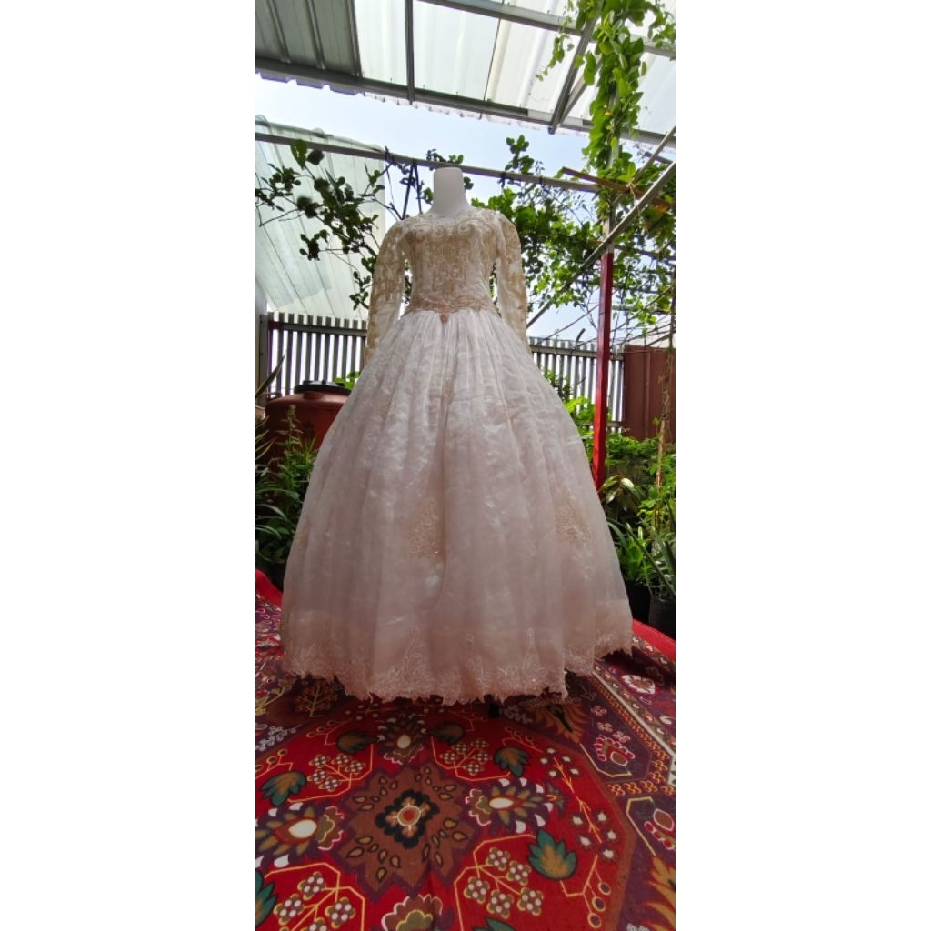 Gaun Noni Belanda Murah Cream Cantik Sequeen bisa juga Karnaval