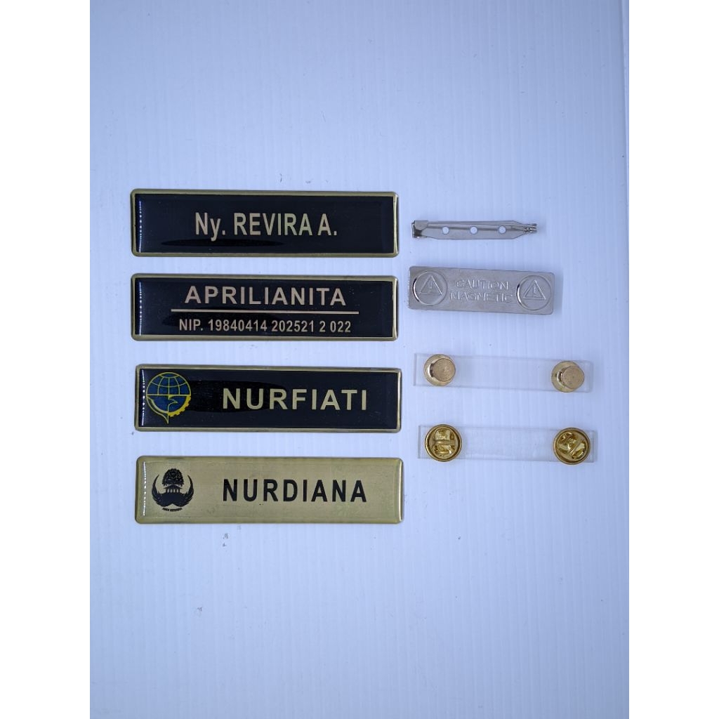 Papan nama kuningan peniti Papan nama kuningan magnet Nametag kuningan etching Papan nama kuningan g