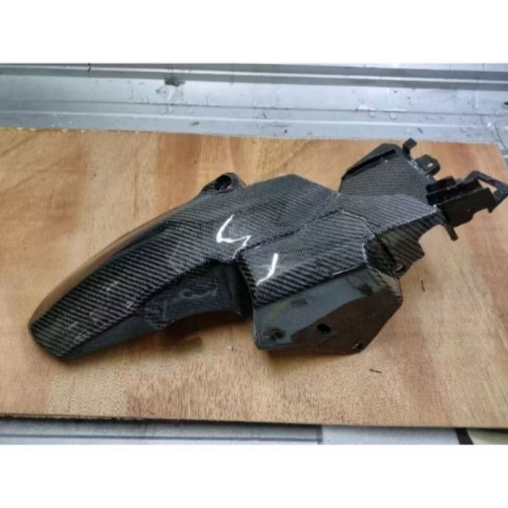 Hugger airblade vario 150 gen 1 carbon kevlar asli