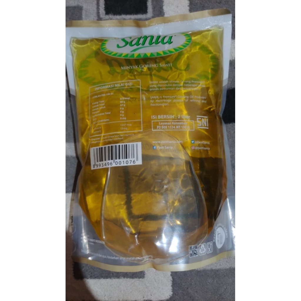 

minyak goreng sania ukuran 2 liter pouch