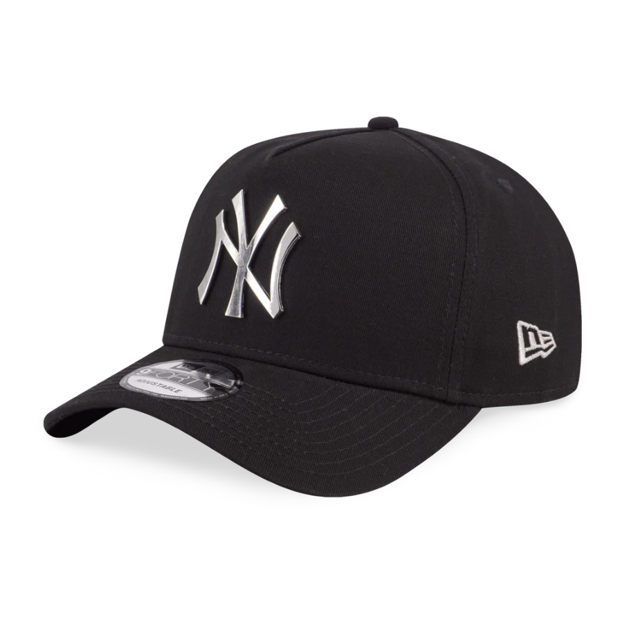 Topi New Era 9Forty A-Frame MLB New York Yankees Metal Badge Silver Black Cap 100% Original
