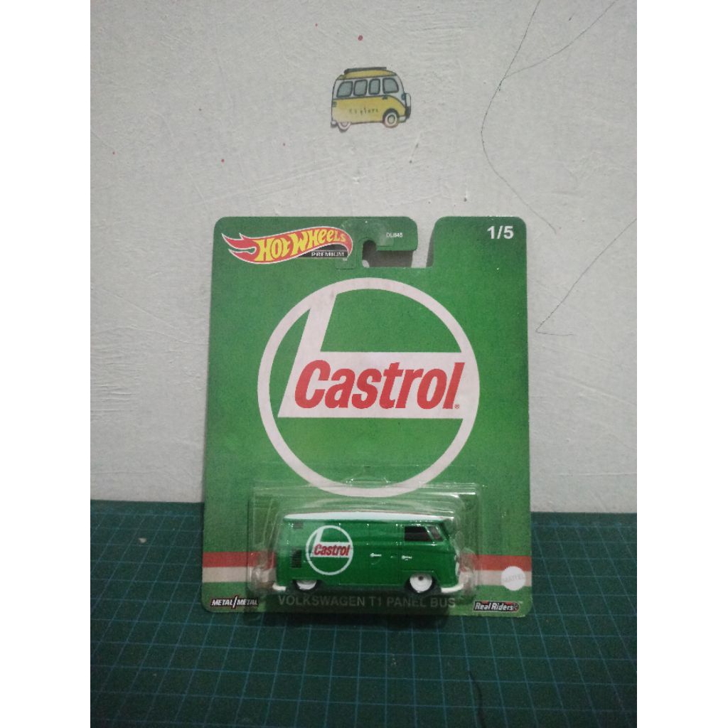 HOTWHEELS VOLKSWAGEN T1 PANEL BUS CASTROL IJO