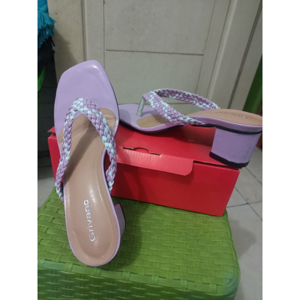 sandal wanita kepang ungu