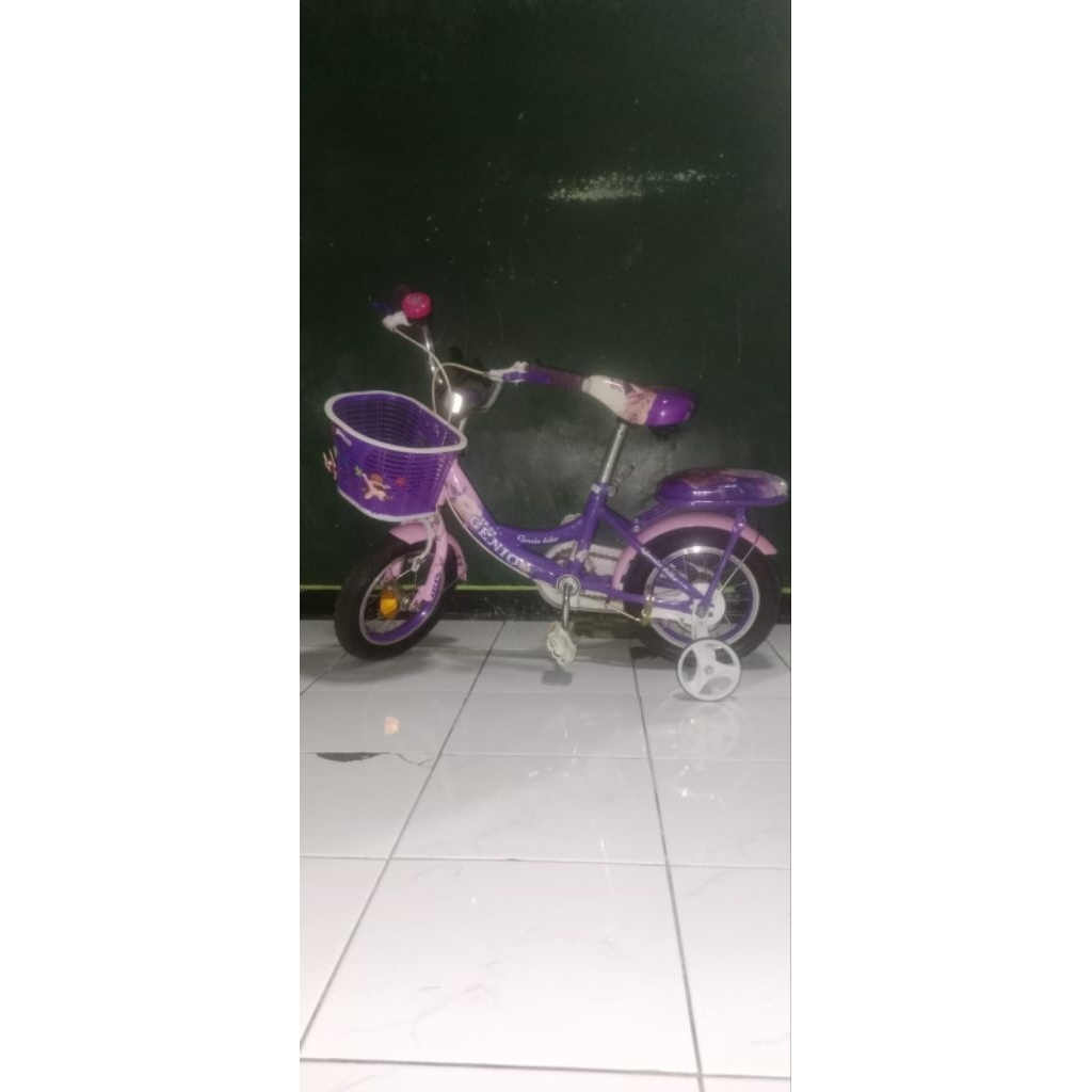 sepeda anak merk Genio